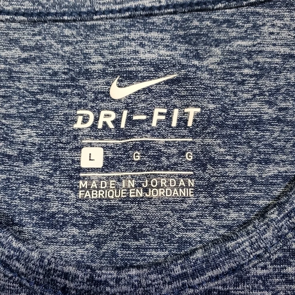 1430 * Nike Dri-Fit Sleeveless Top Heather Blue Size L